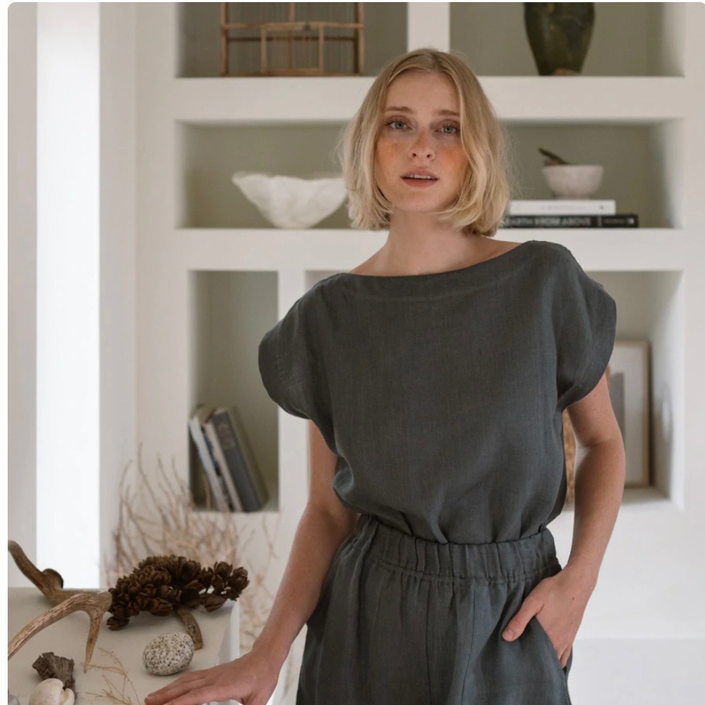 NWT Laude the Label Everyday Crop Top XS (mineral gray)
